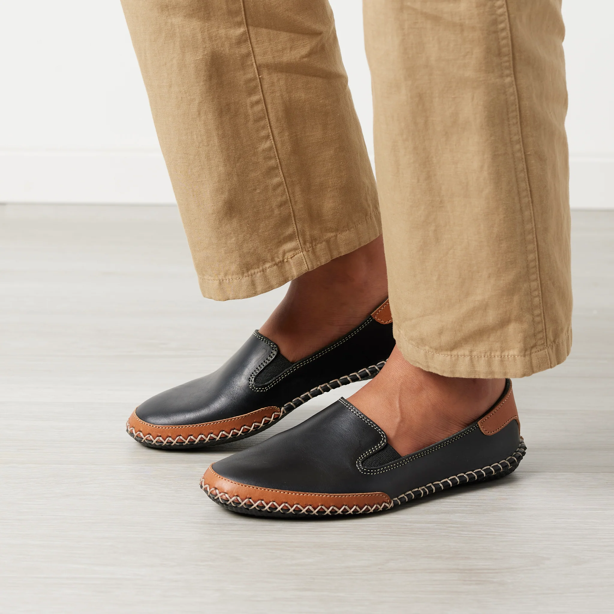 Women's Relax Morgan: Black Spice - Image 5